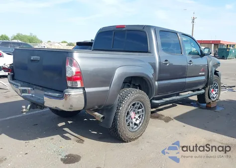 2013 Toyota Tacoma Prerunner V6 z USA, uszkodzony, nr VIN 3TMJU4GN3DM143237